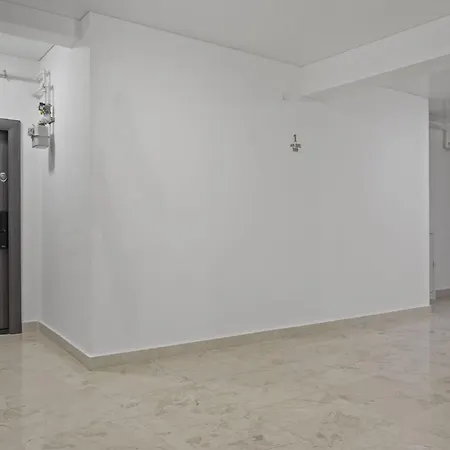 Almar 1bdr With Pool & Private Parking * Năvodari